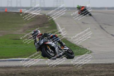 media/Nov-29-2025-TrackDaz (Sat) [[10ae2d9bce]]/A Group/Session 3 (Outside Grapevine)/